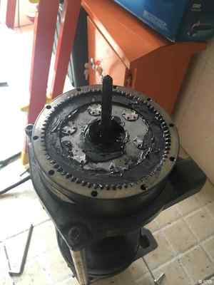 白畅安装WARN绞盘及绞盘的维护保养 清洁用金属垫的要点